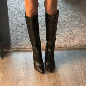 PrettyLittleThing - size 7.5